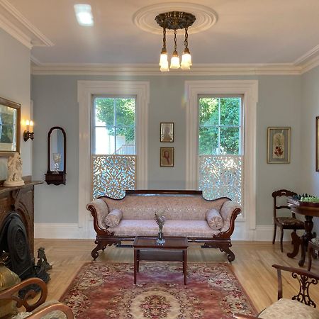 The Red House Fredericton Bed & Breakfast Екстериор снимка